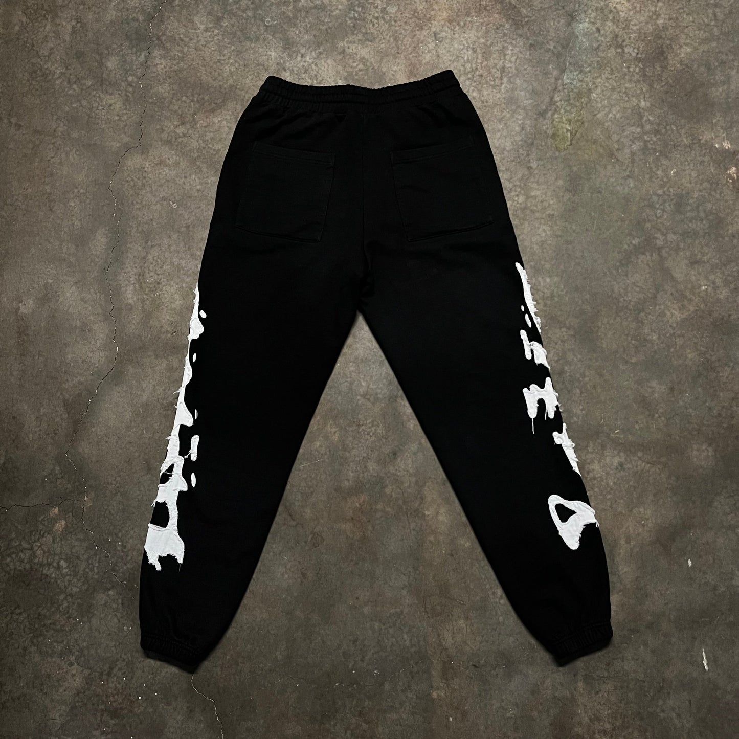 BLACK LOTIS SWEATS