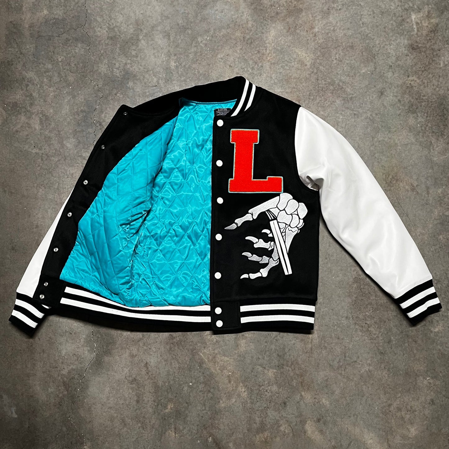 BLACK LOTIS LETTERMAN