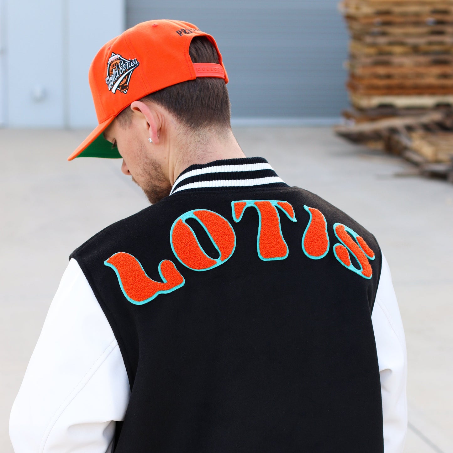 BLACK LOTIS LETTERMAN