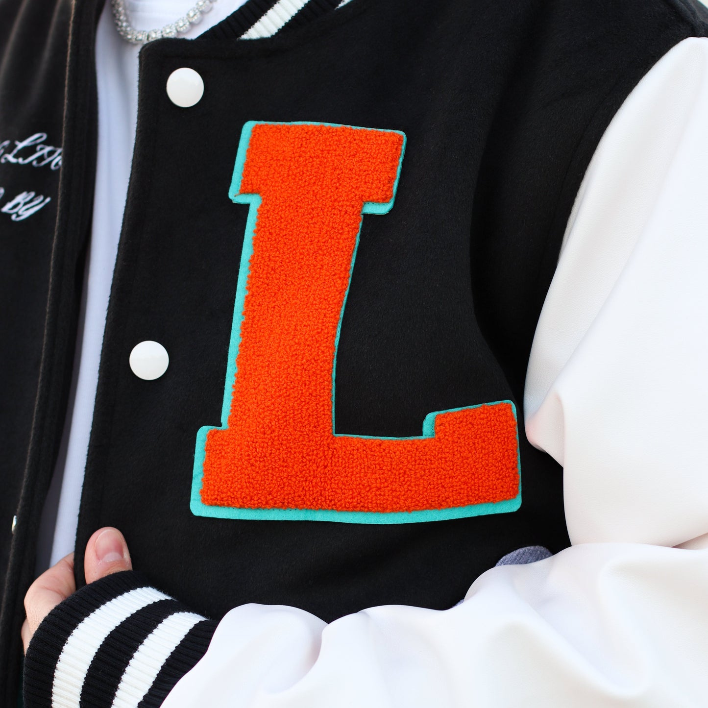 BLACK LOTIS LETTERMAN